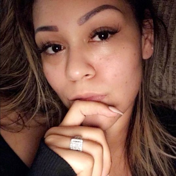 Meet your Posher, Whitney - Picture 5 of 8